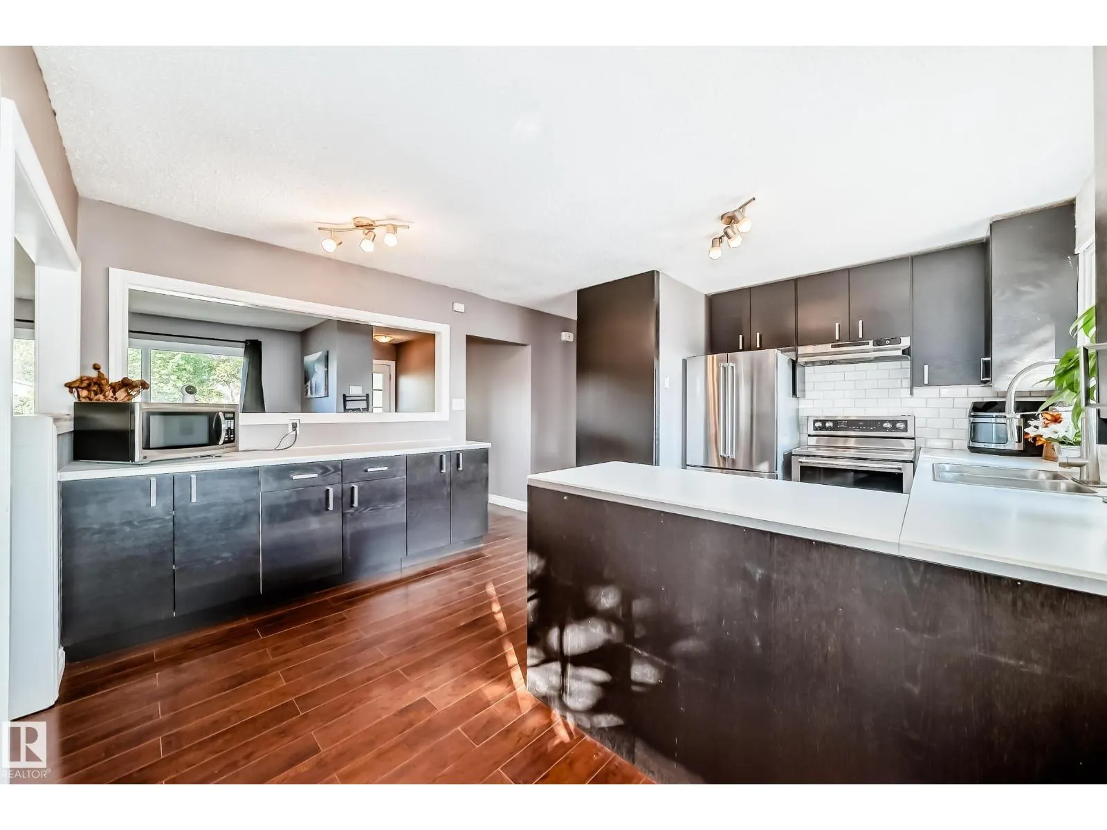 13415 109 ST NW