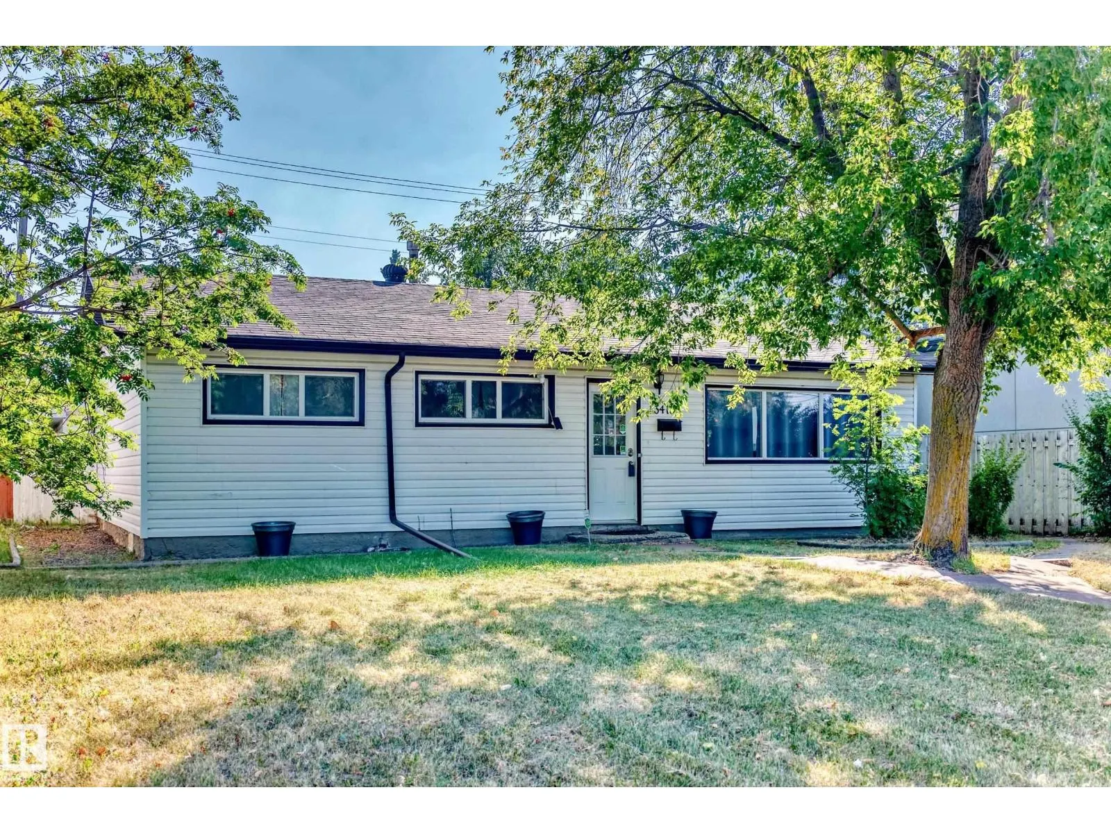 13415 109 ST NW