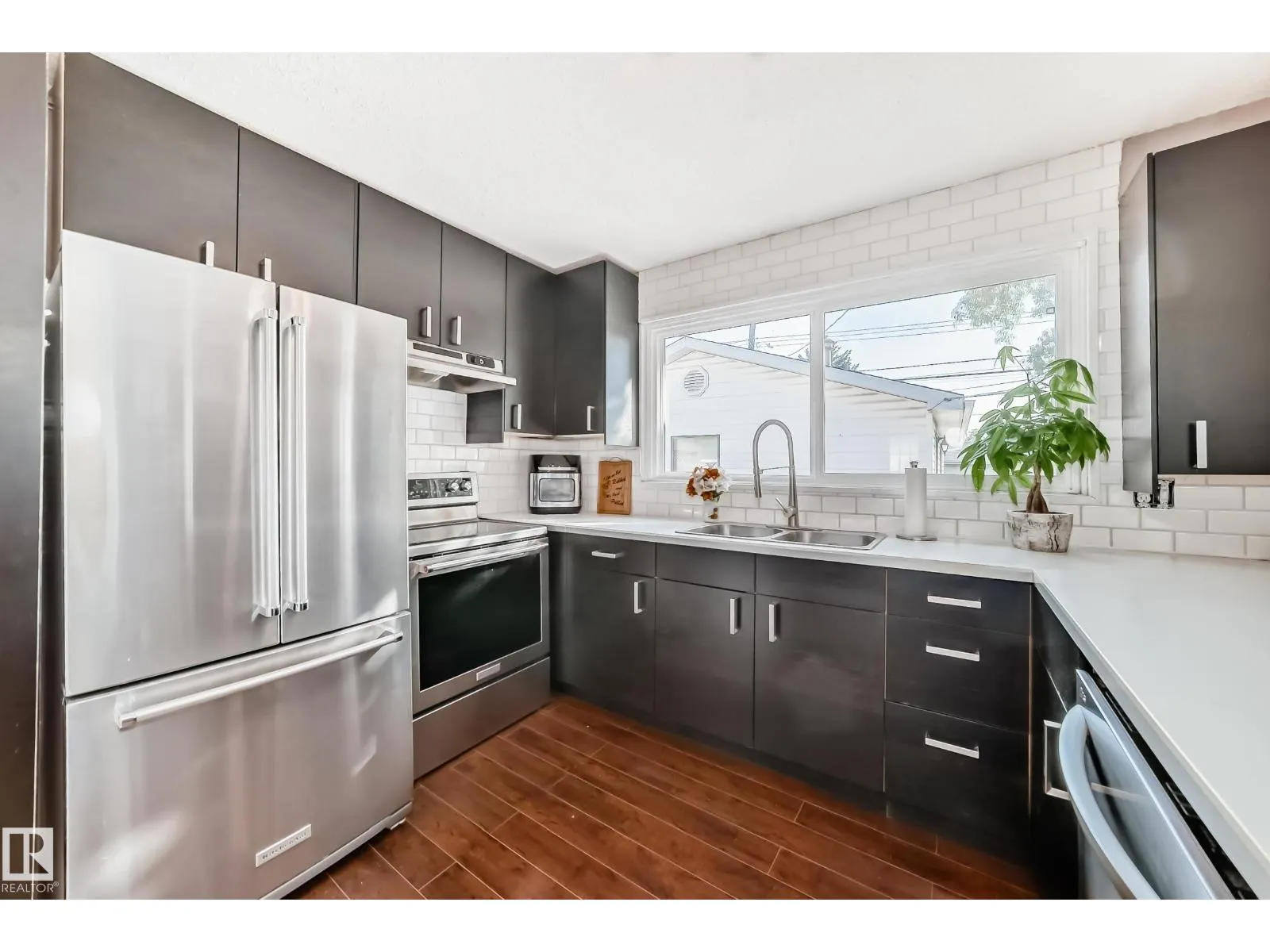 13415 109 ST NW