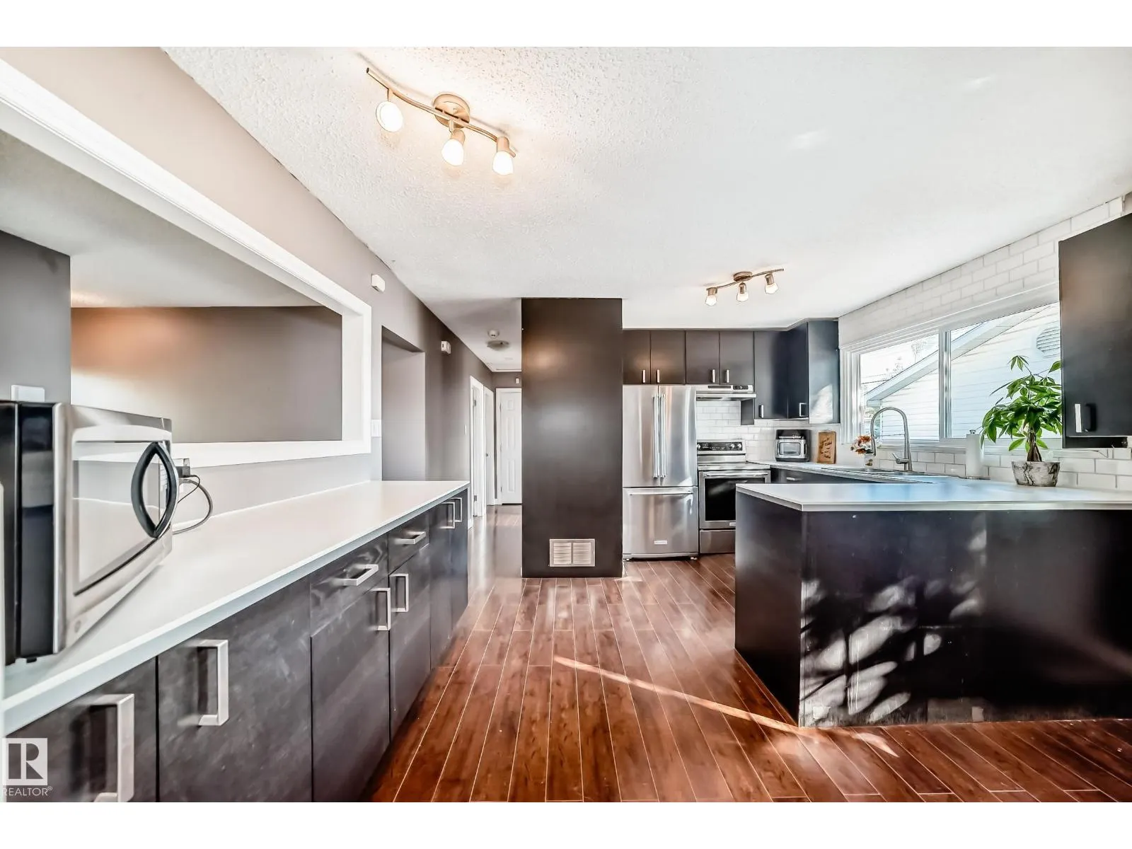 13415 109 ST NW