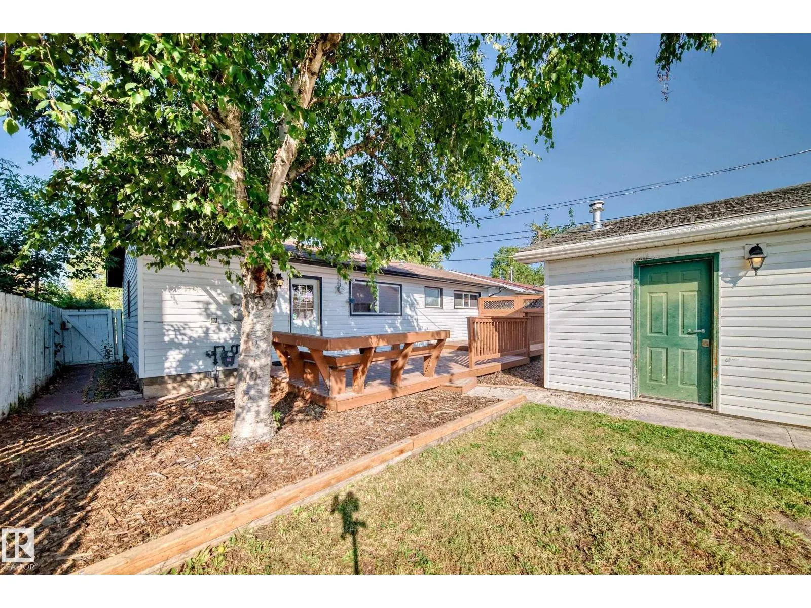 13415 109 ST NW