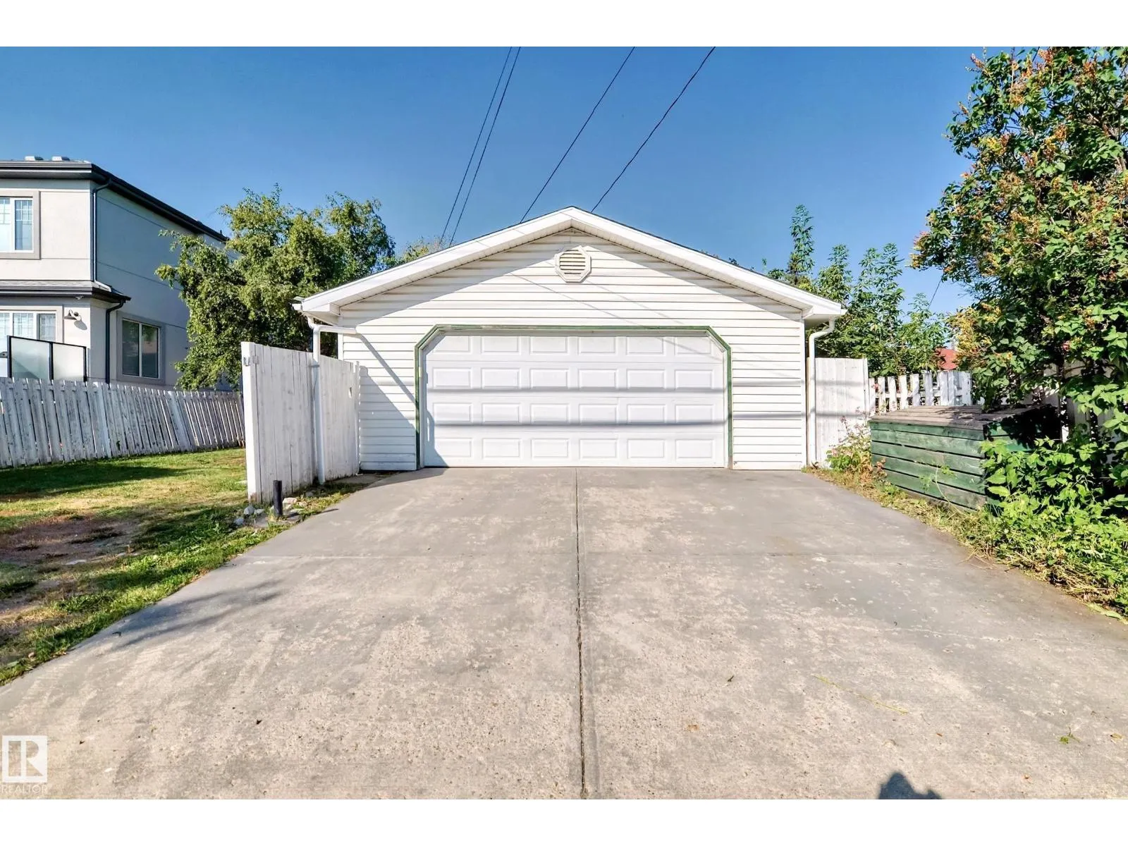 13415 109 ST NW