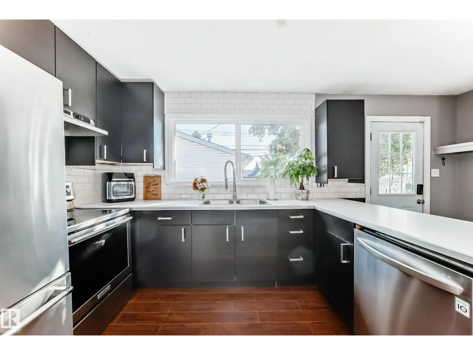 13415 109 ST NW