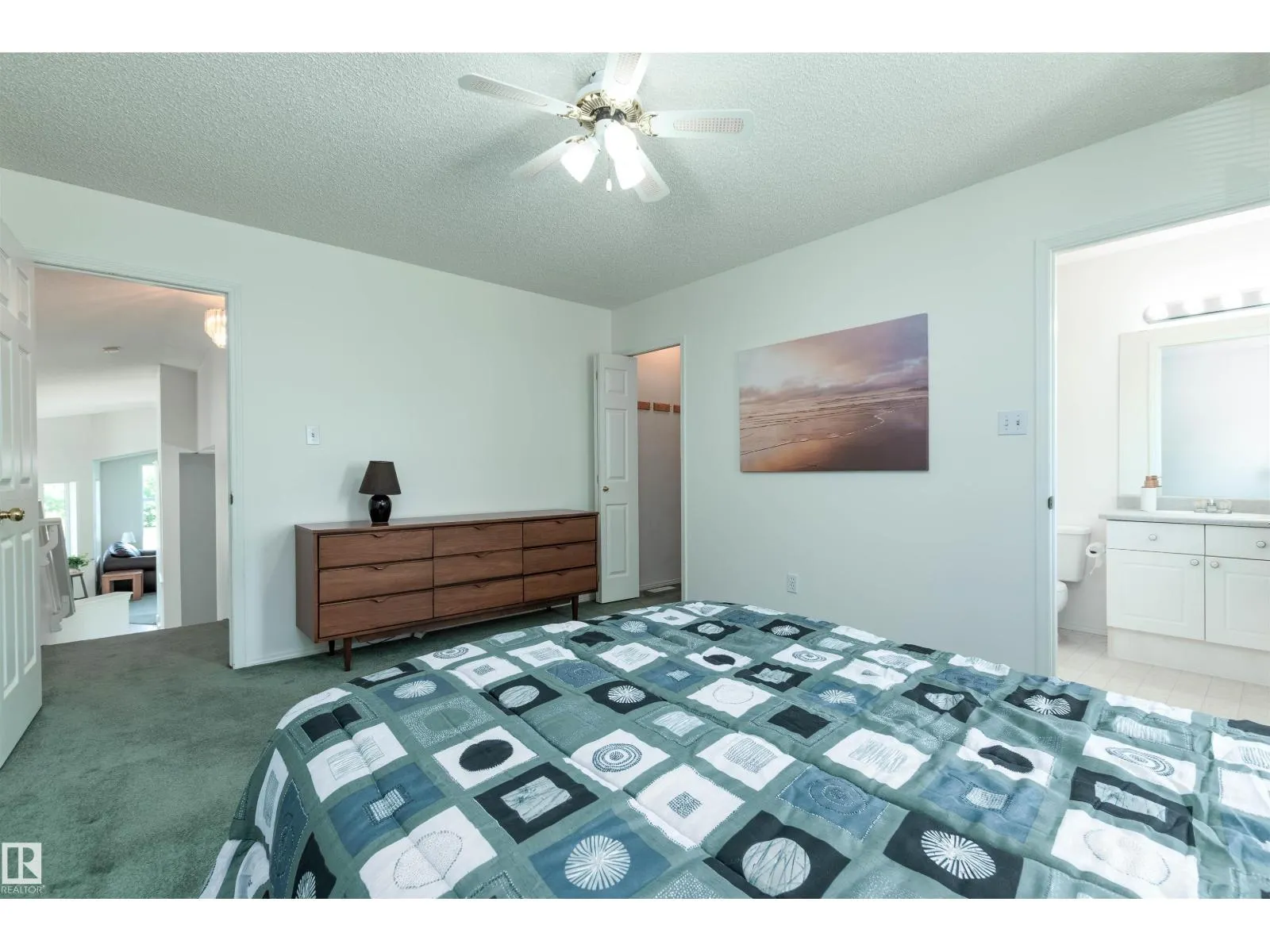 216 RAINBOW CR