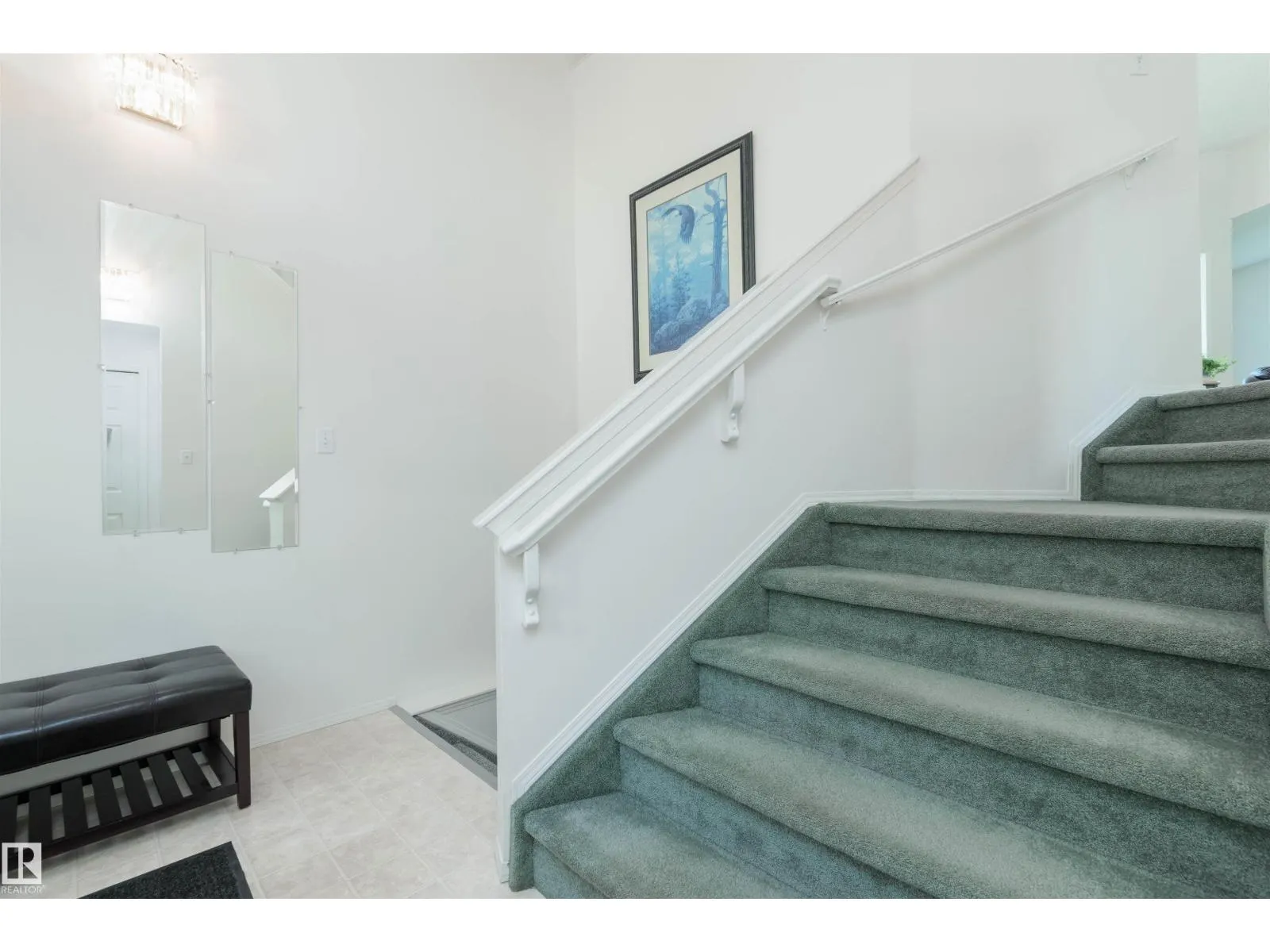 216 RAINBOW CR