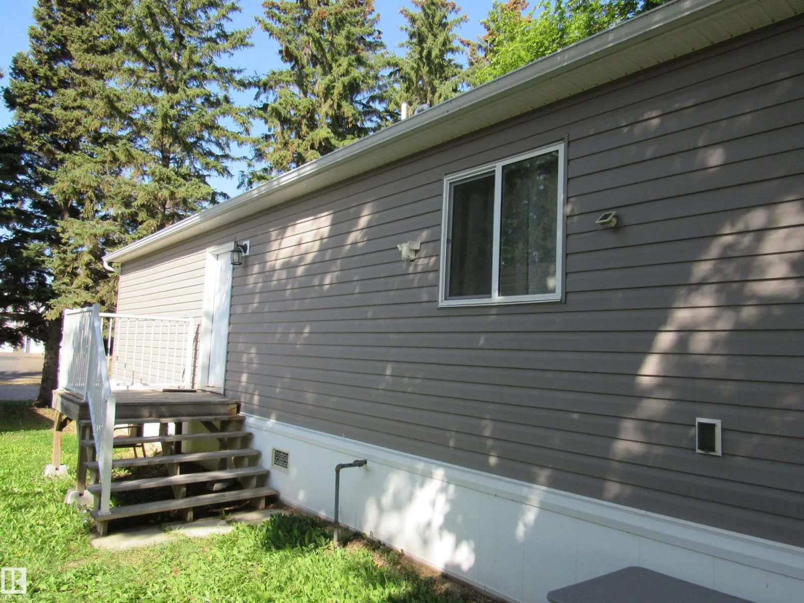#3A 4515 50 Ave