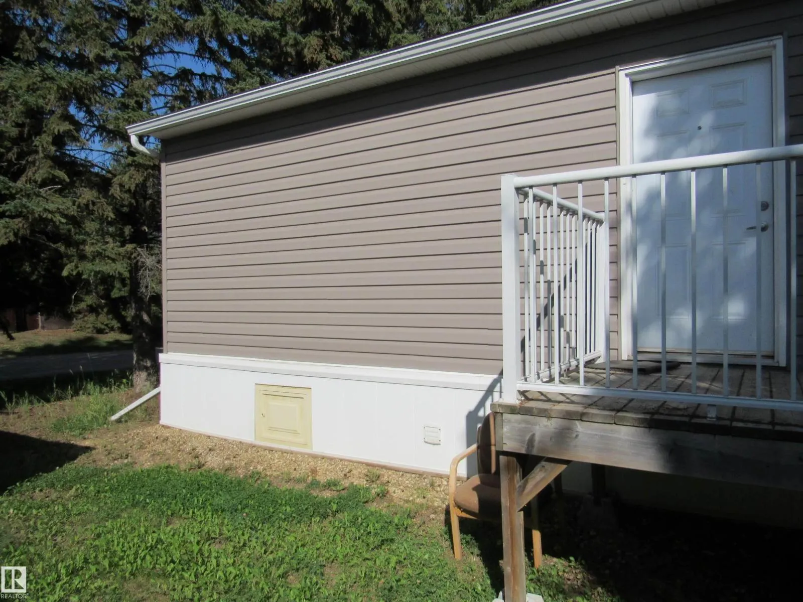 #3A 4515 50 Ave