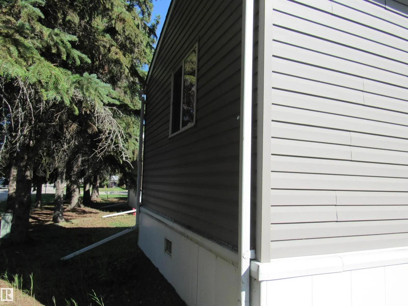 #3A 4515 50 Ave