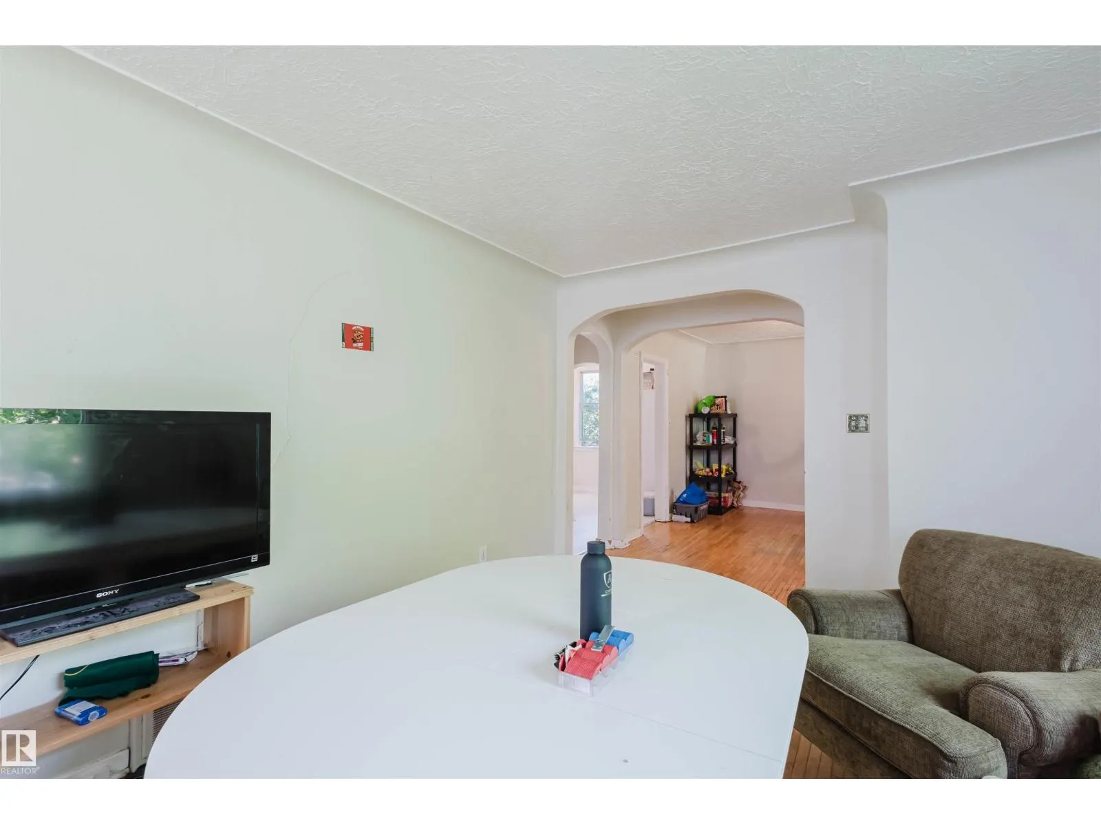 7230 112 ST NW