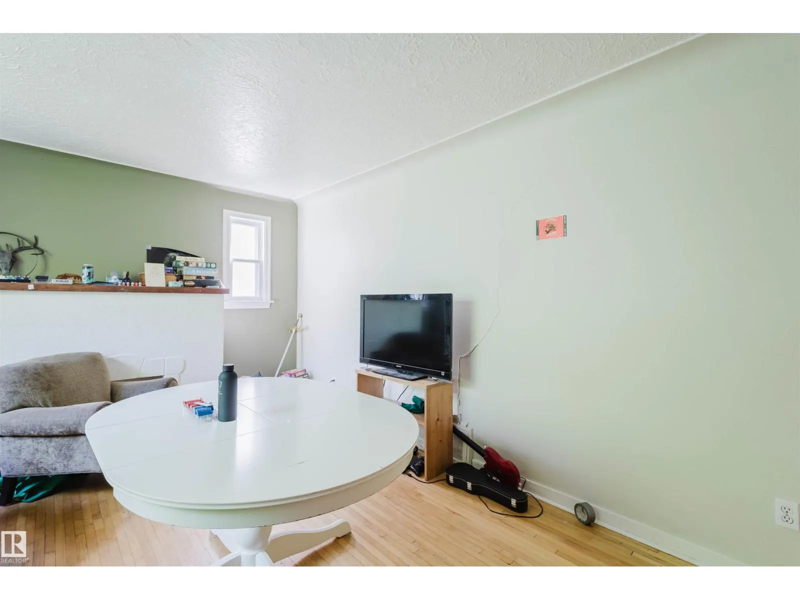 7230 112 ST NW