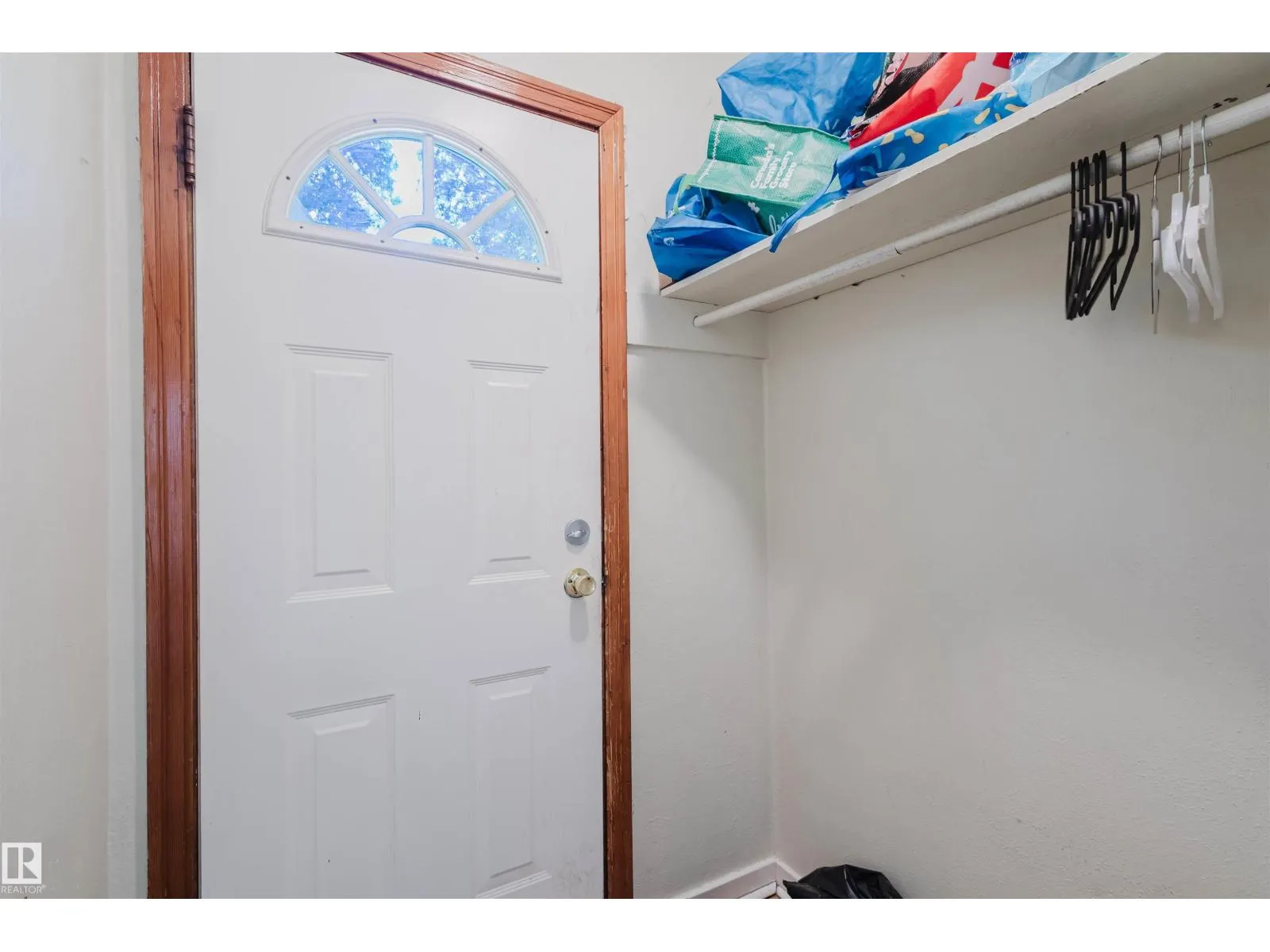 7230 112 ST NW