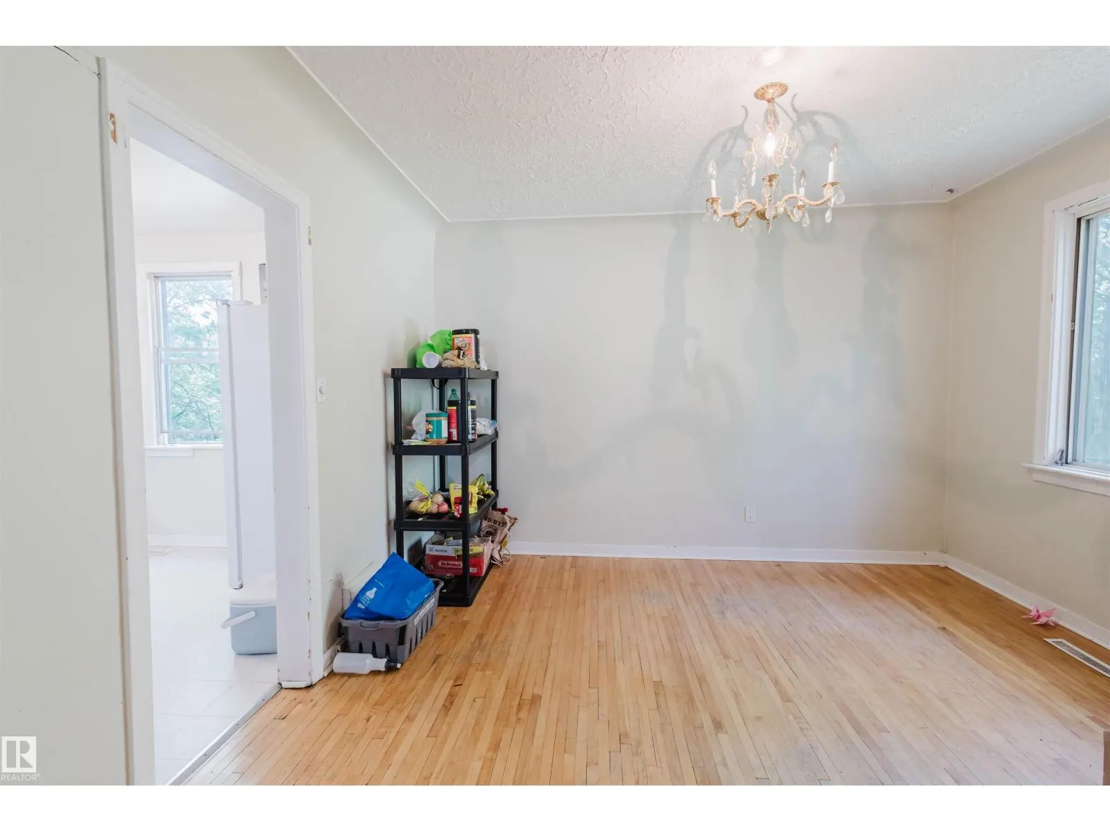7230 112 ST NW