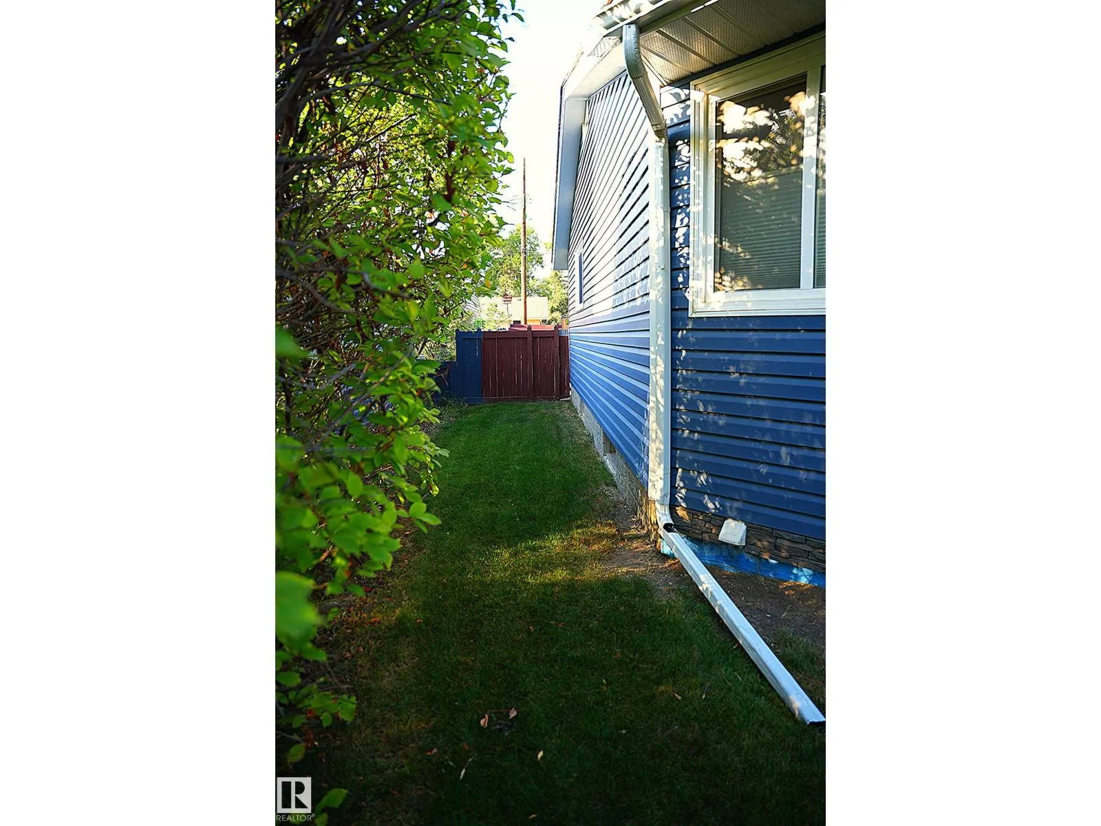 12 GRANITE AV