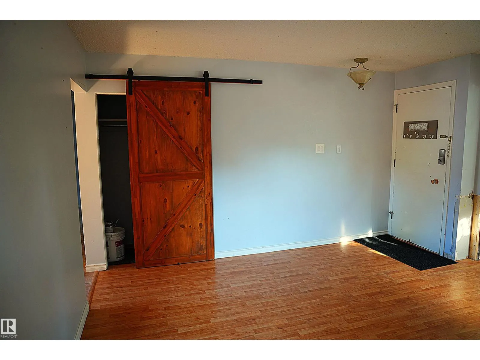 12 GRANITE AV