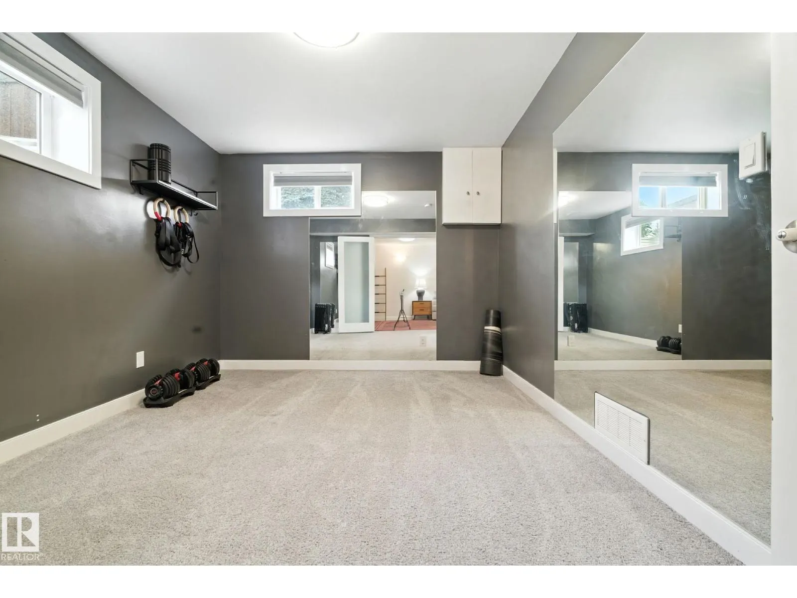 6203 93 AV NW