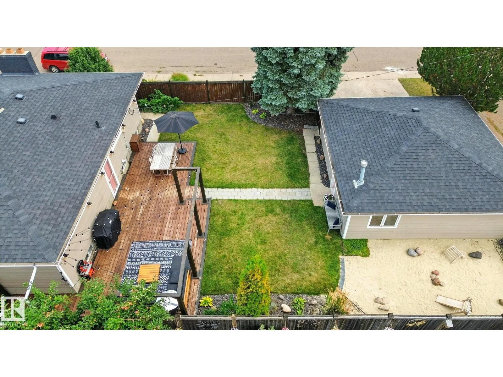 6203 93 AV NW