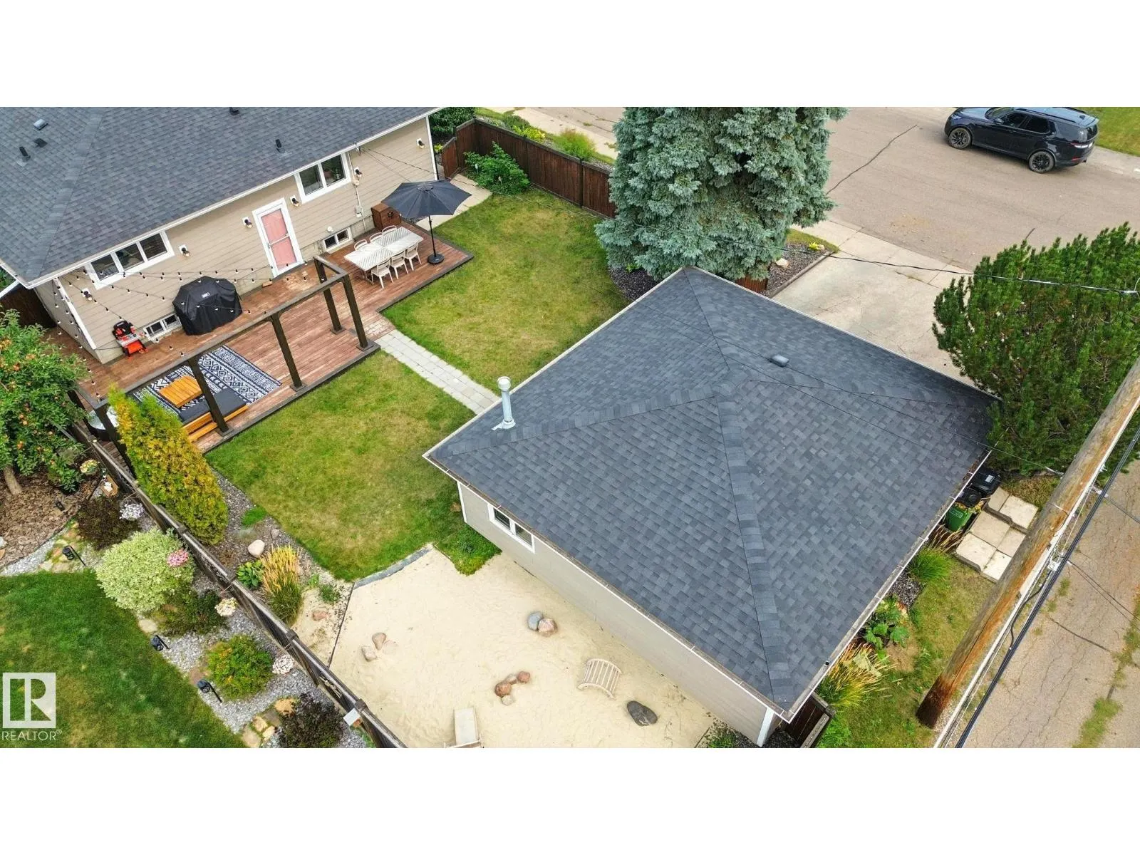 6203 93 AV NW
