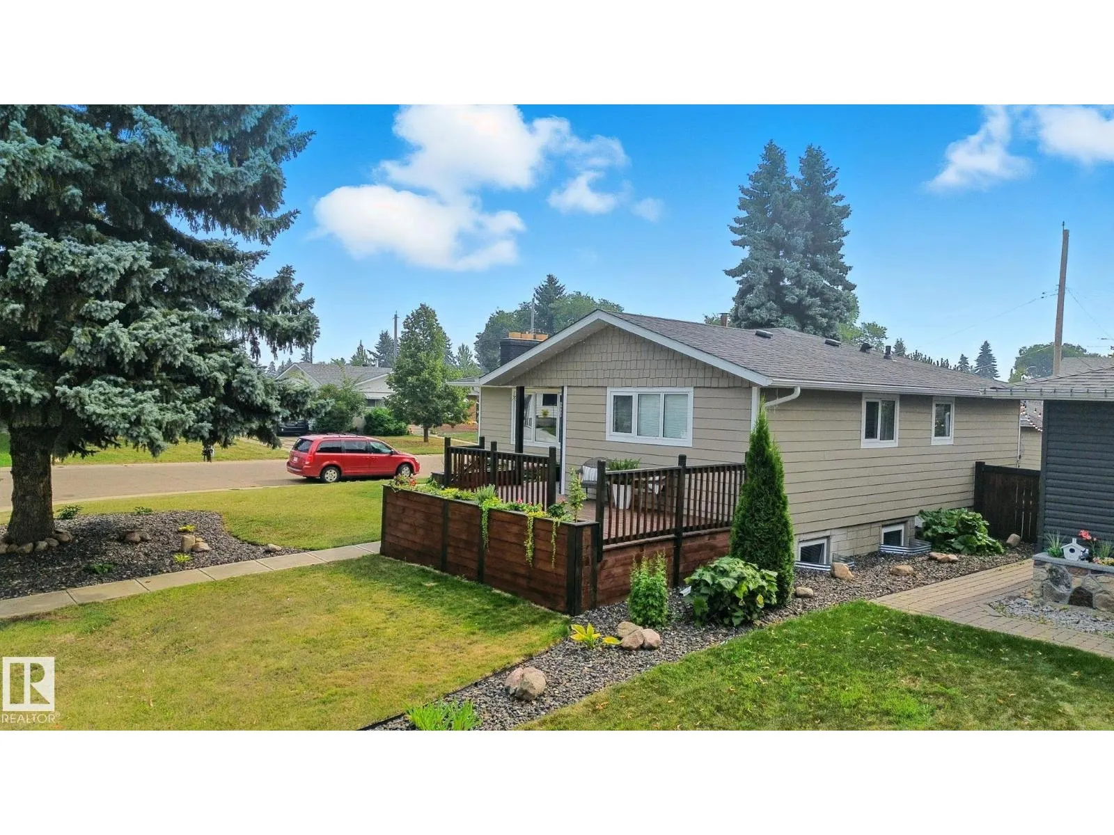 6203 93 AV NW
