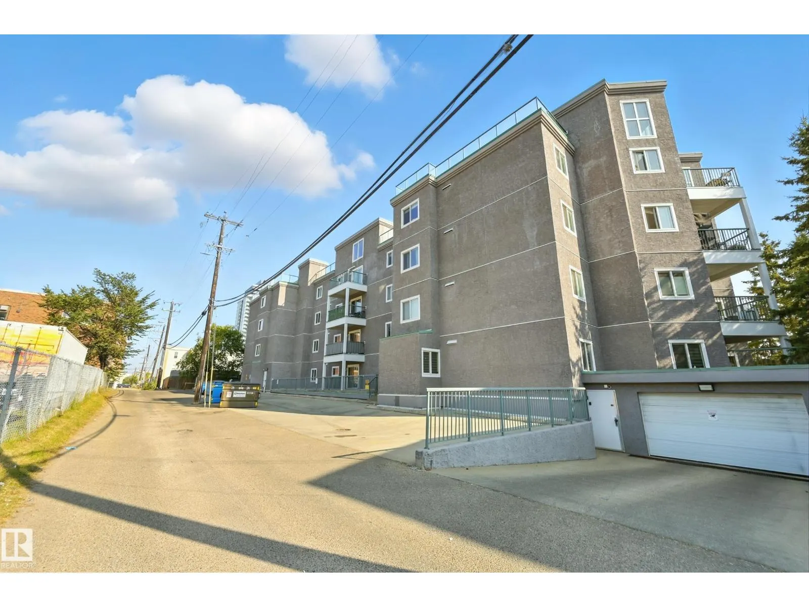 #301 10118 95 ST NW