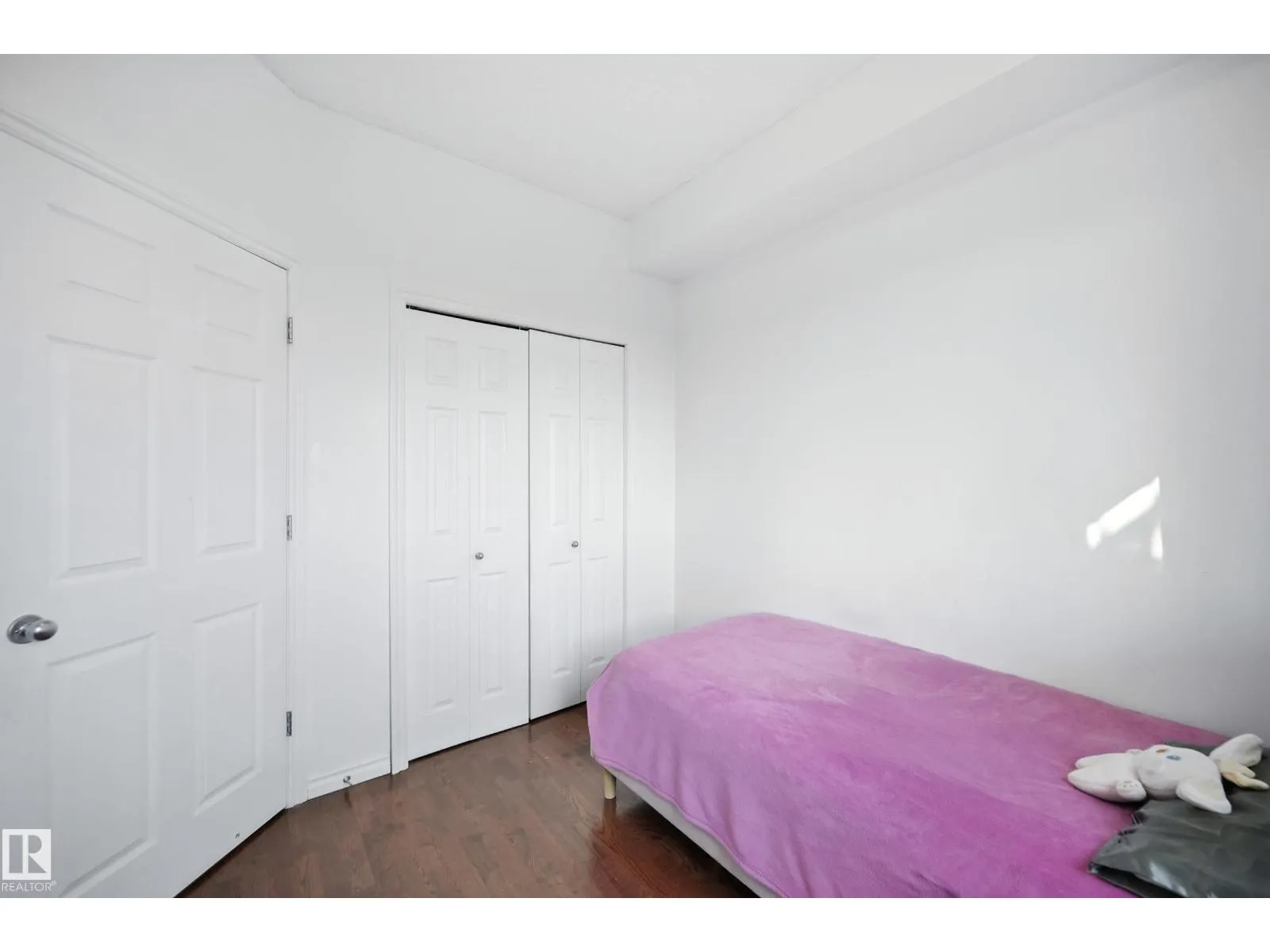 #301 10118 95 ST NW