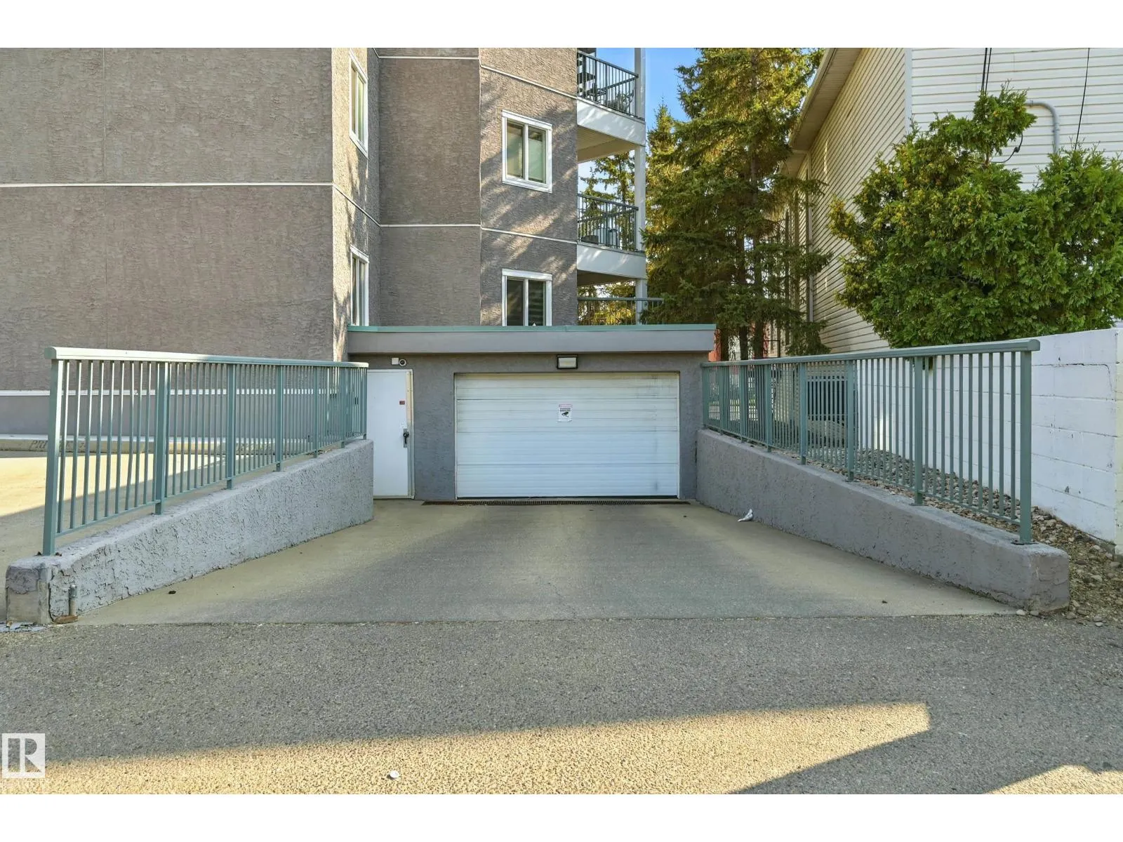 #301 10118 95 ST NW