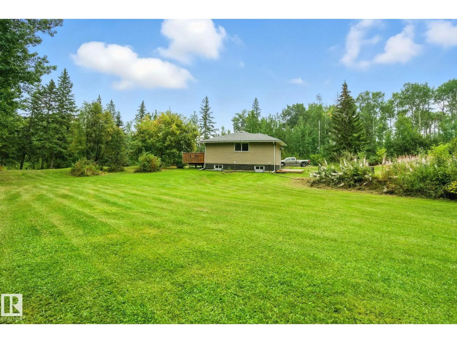 8 2419 TWP ROAD 545