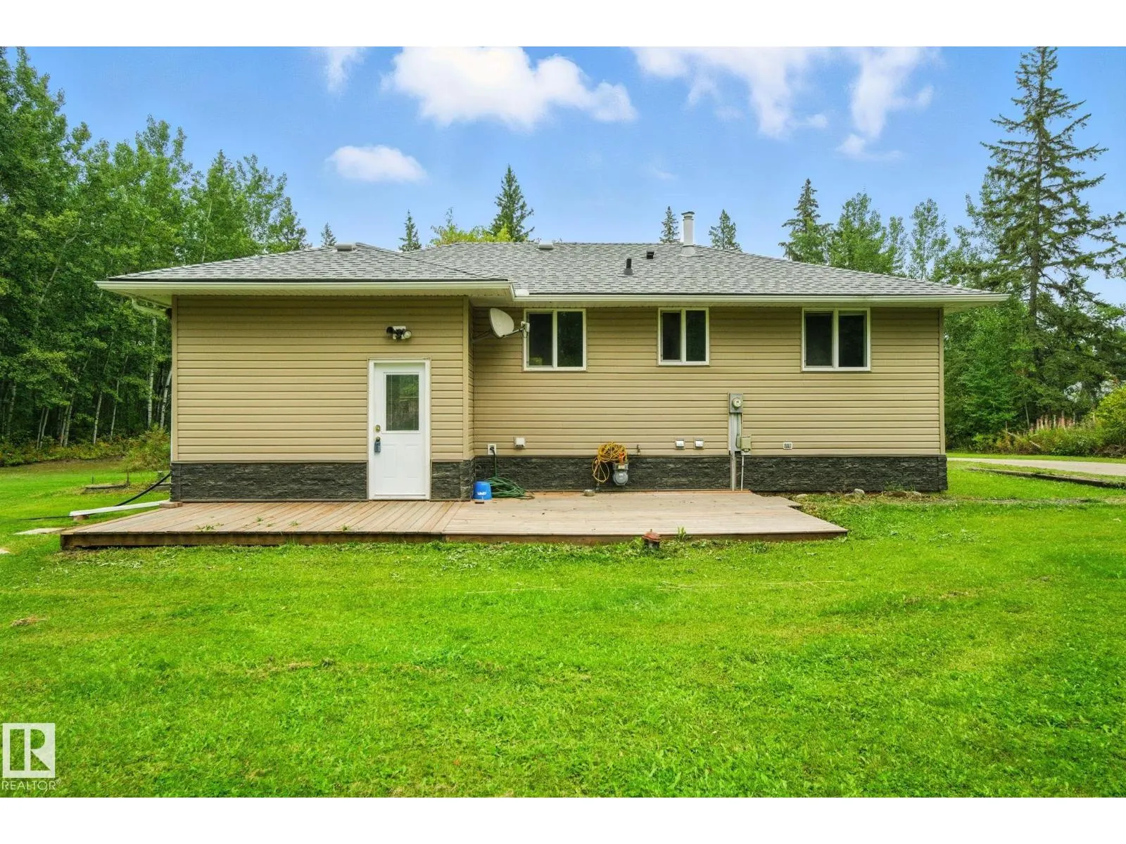 8 2419 TWP ROAD 545