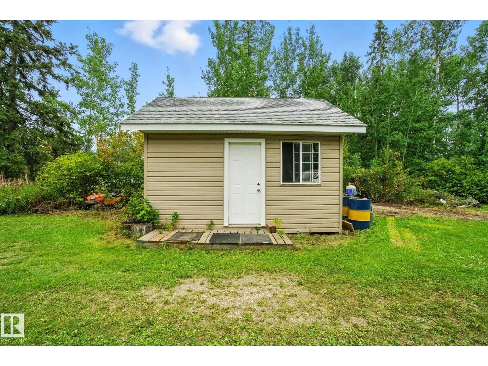 8 2419 TWP ROAD 545