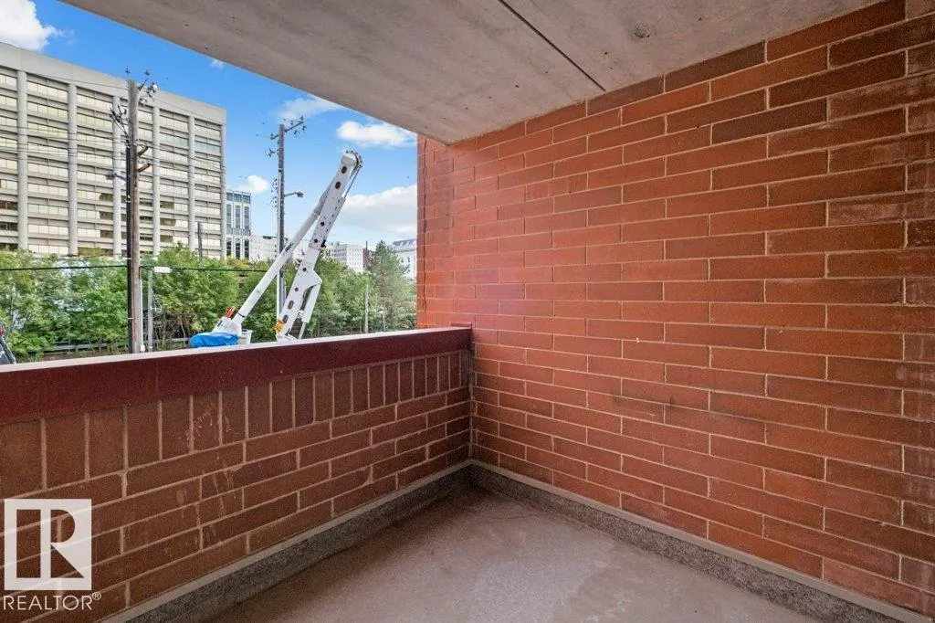 #202 9917 110 ST NW