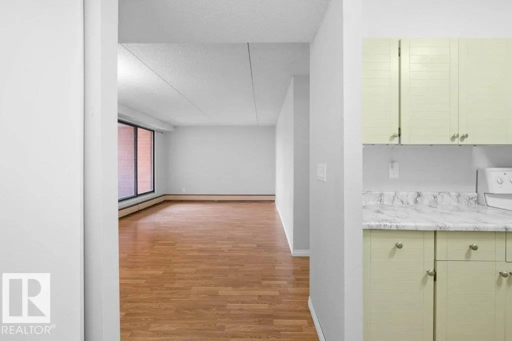#202 9917 110 ST NW