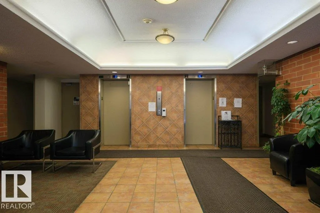 #202 9917 110 ST NW