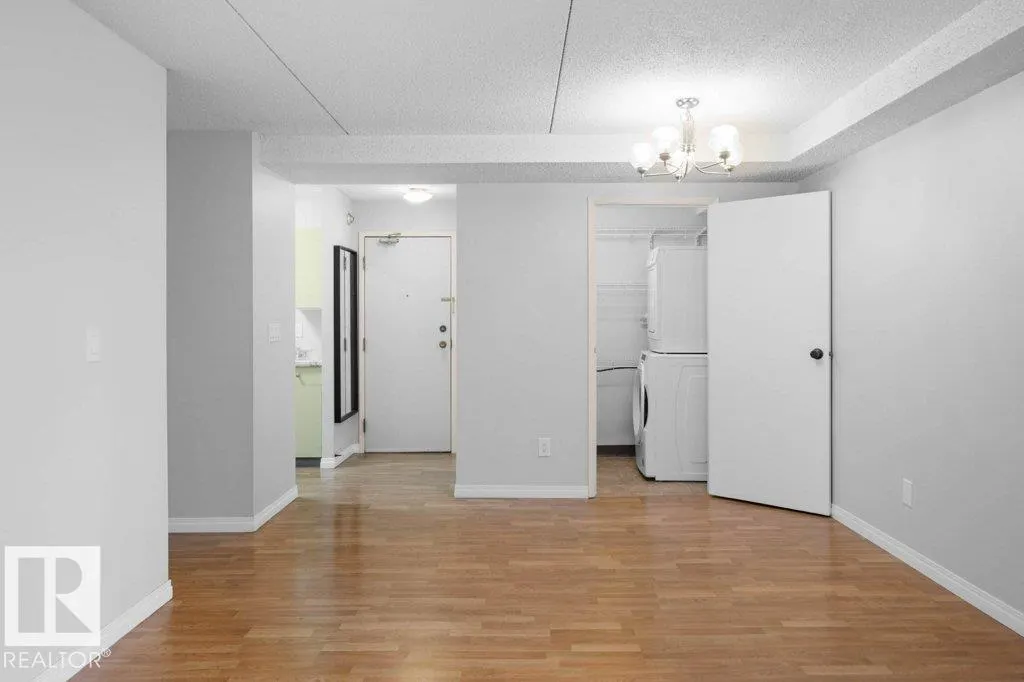 #202 9917 110 ST NW