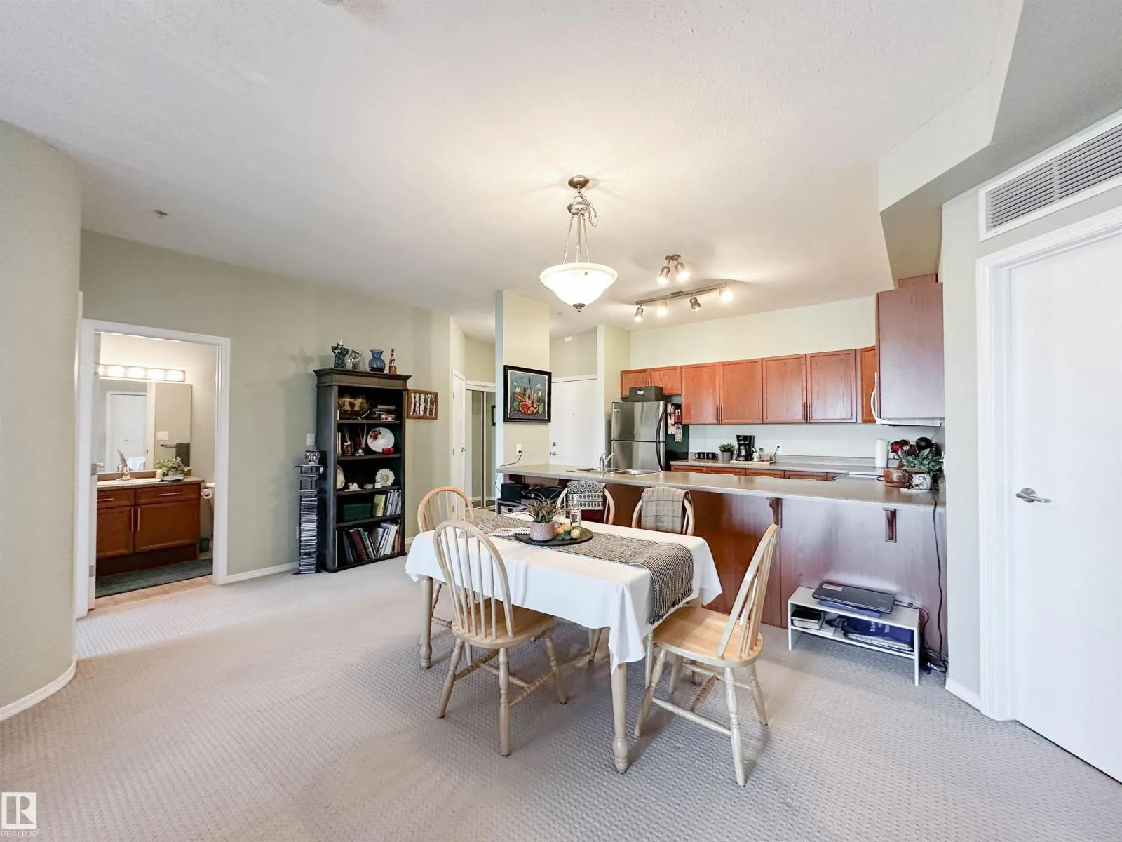 #306 4316 139 AV NW