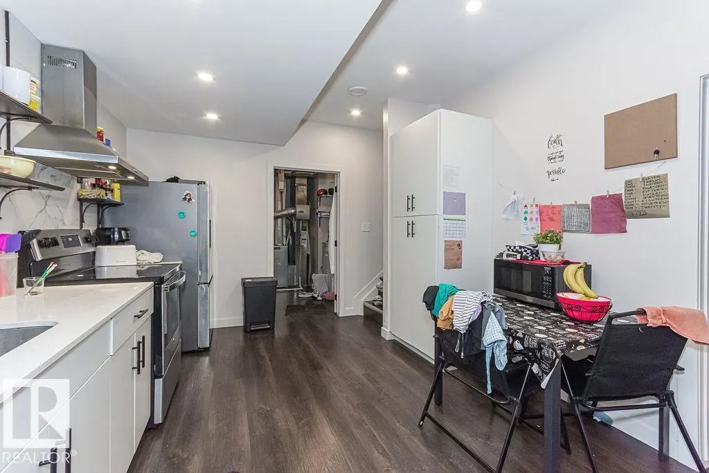 9740 152 ST NW