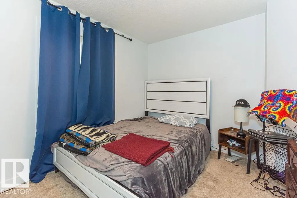 9740 152 ST NW