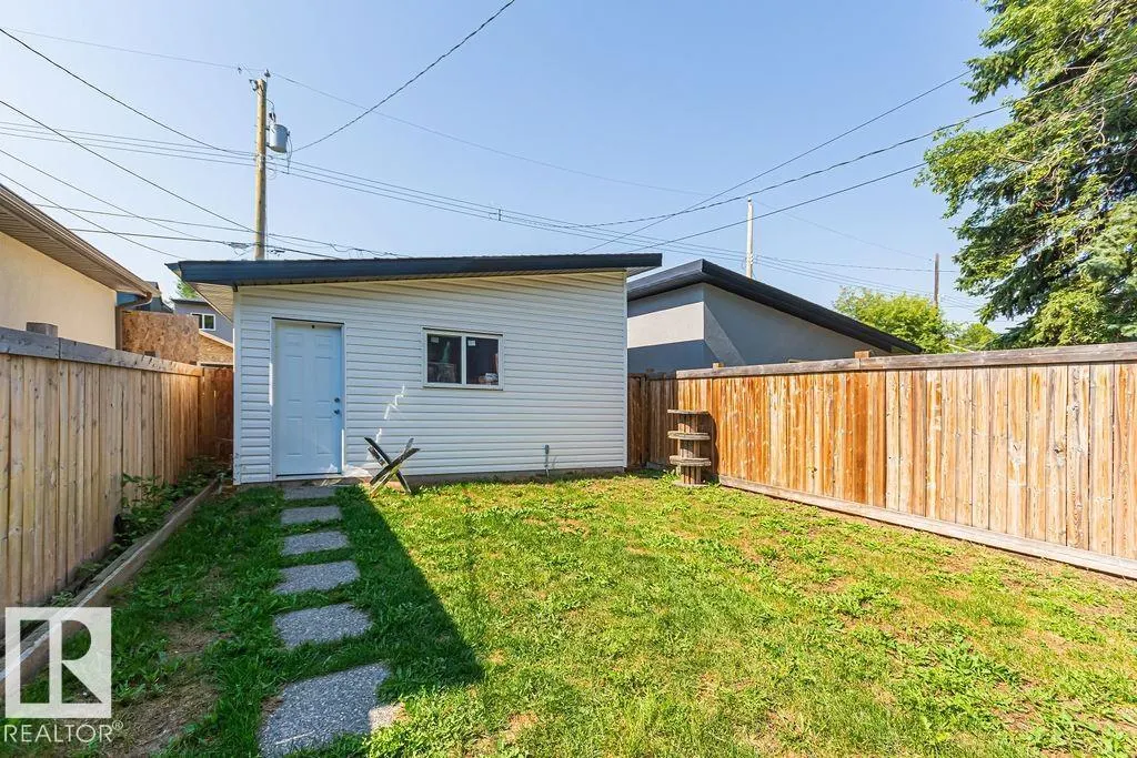9740 152 ST NW