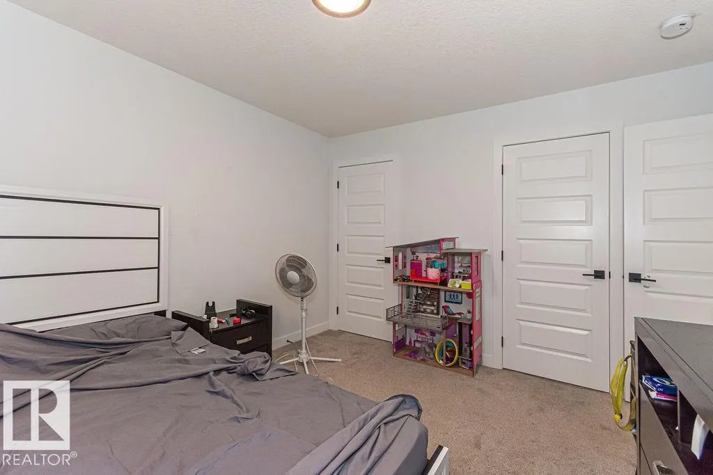 9740 152 ST NW