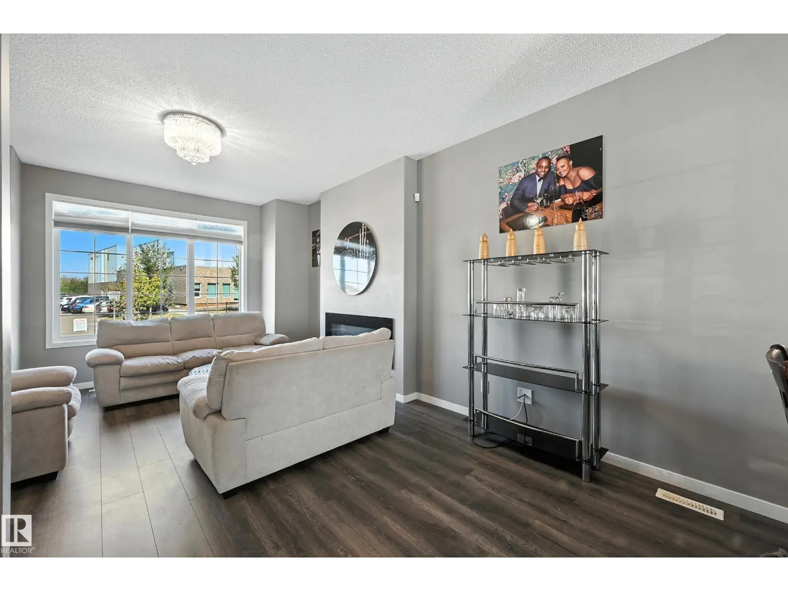 6321 170 AV NW