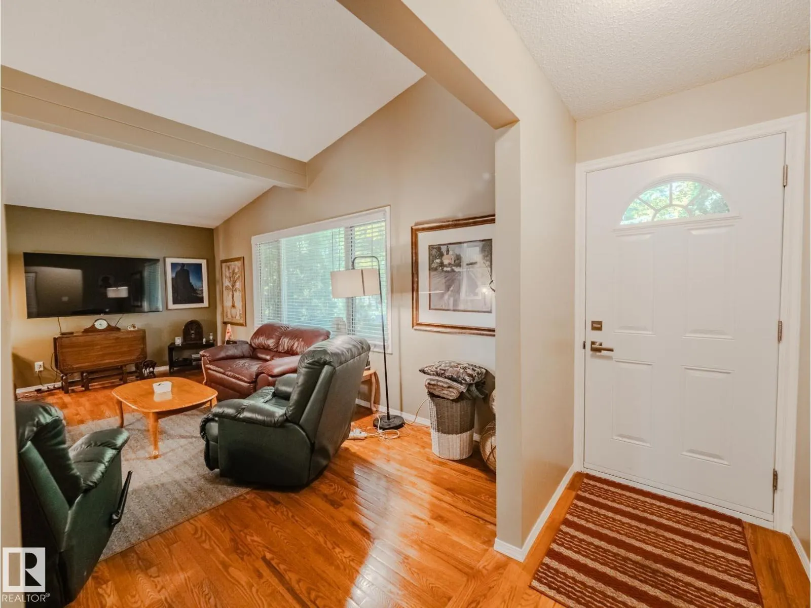 50 FLAGSTONE CR