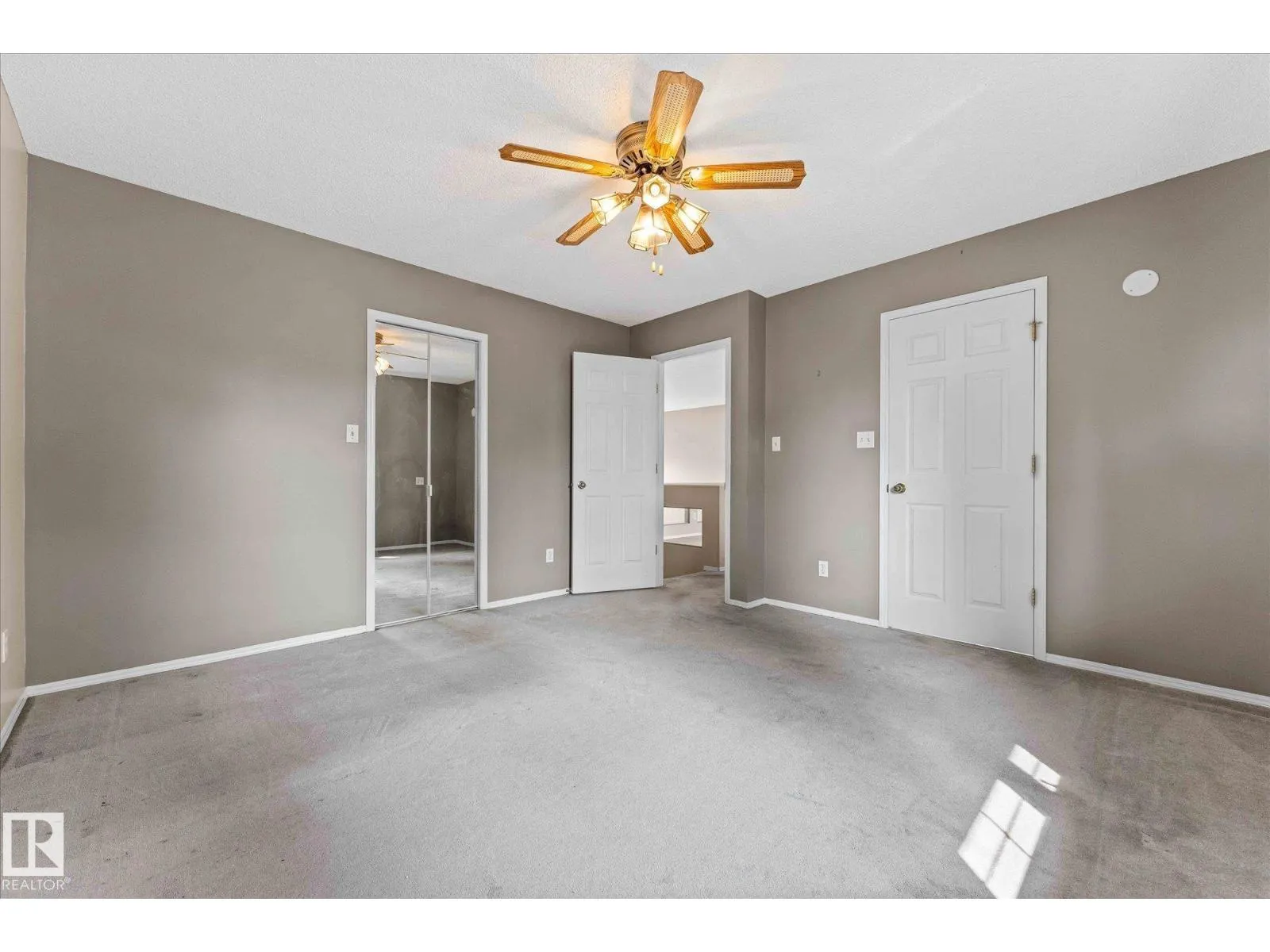 #10 4 Fraser DR