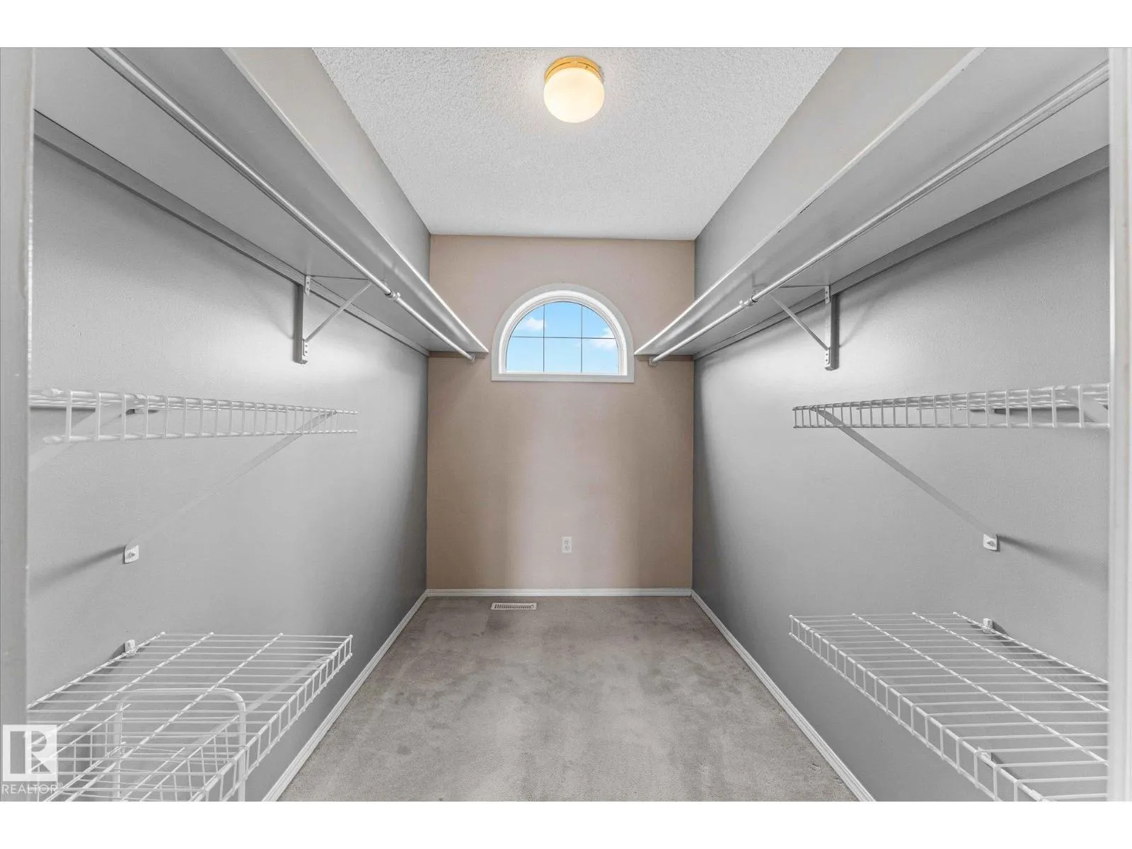 #10 4 Fraser DR