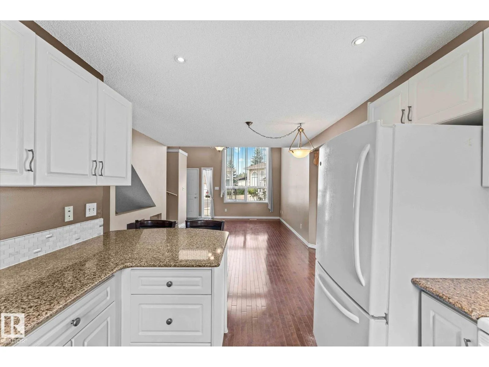 #10 4 Fraser DR