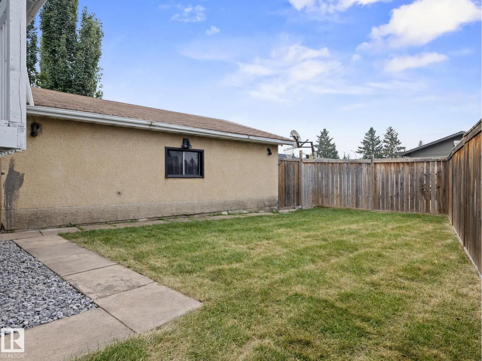 47 CLAREVIEW RD NW