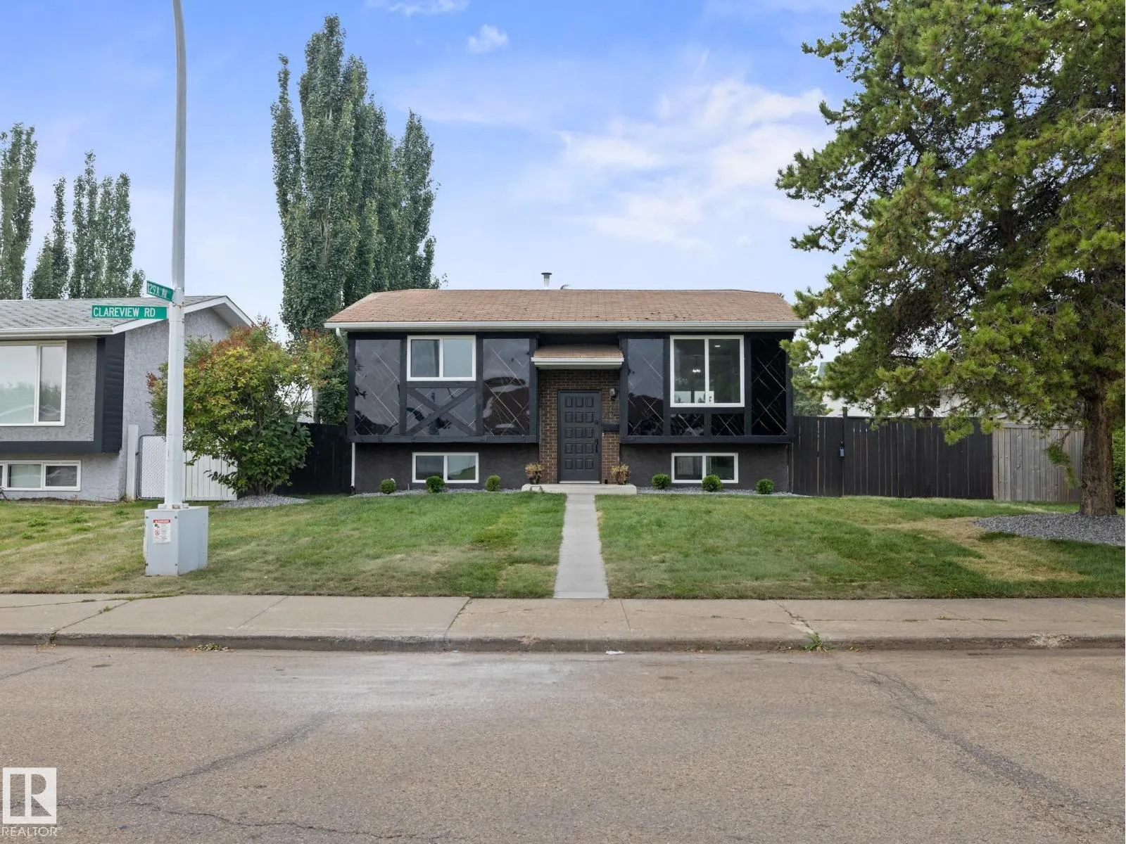 47 CLAREVIEW RD NW