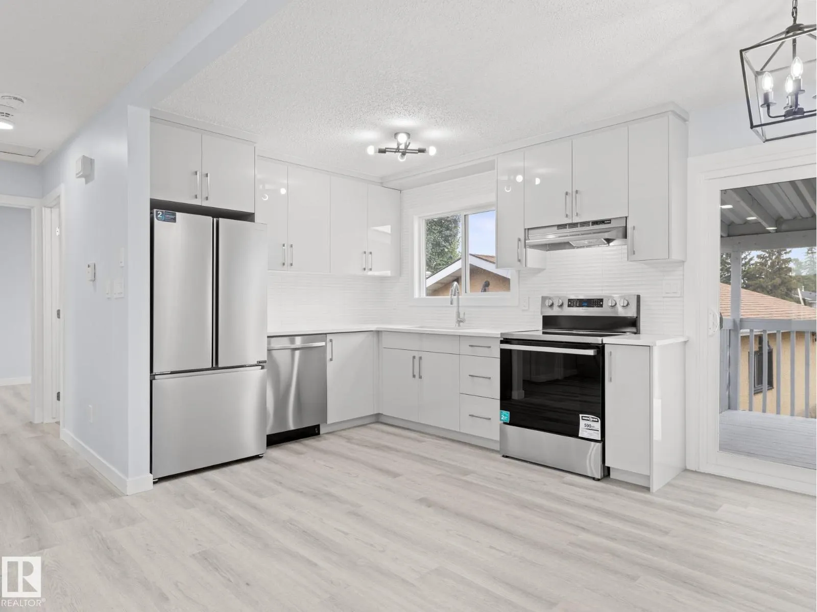 47 CLAREVIEW RD NW