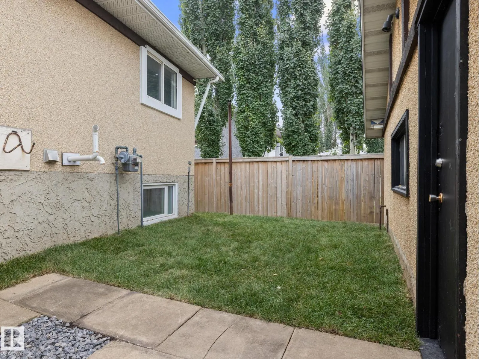 47 CLAREVIEW RD NW