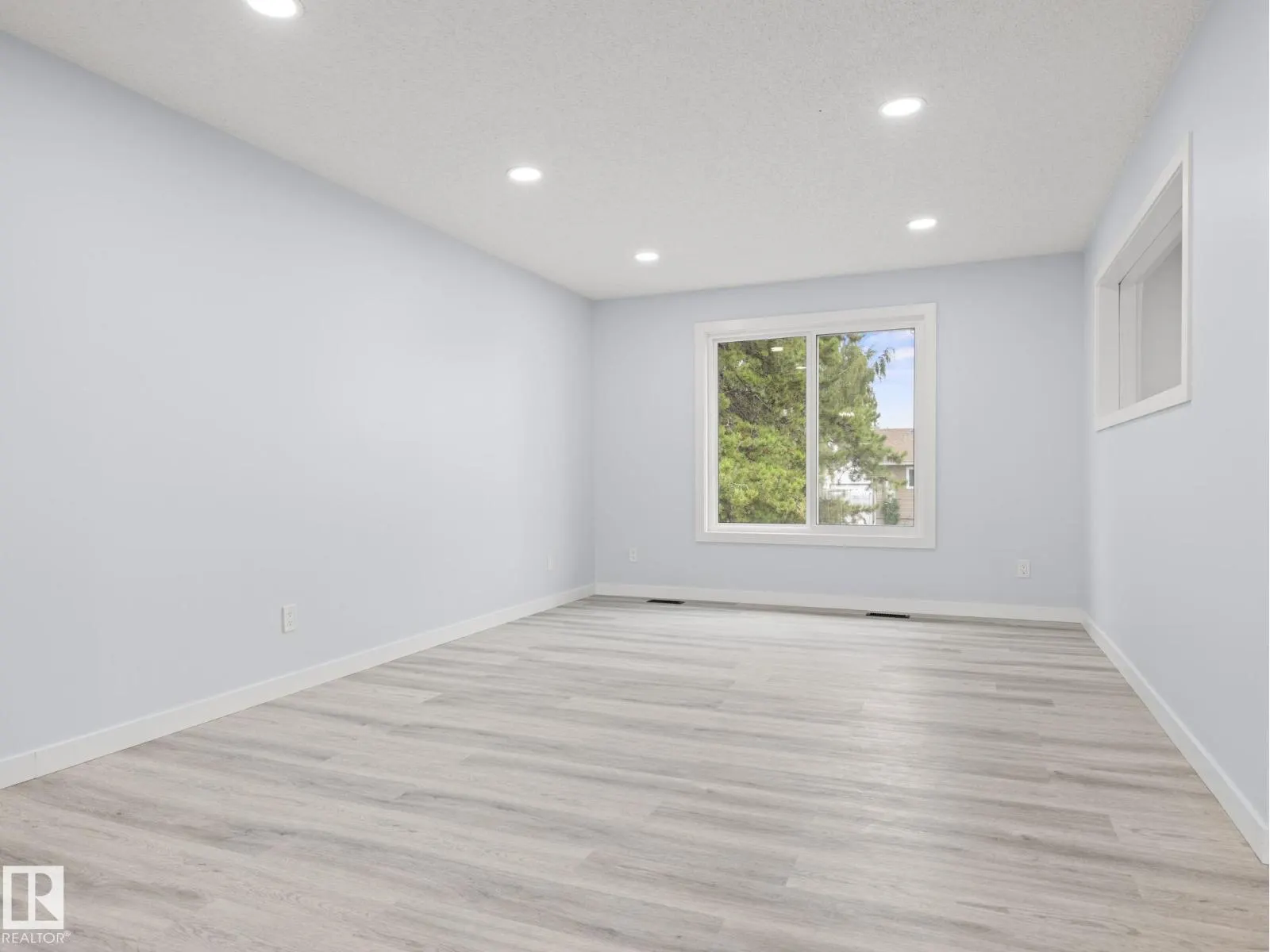 47 CLAREVIEW RD NW