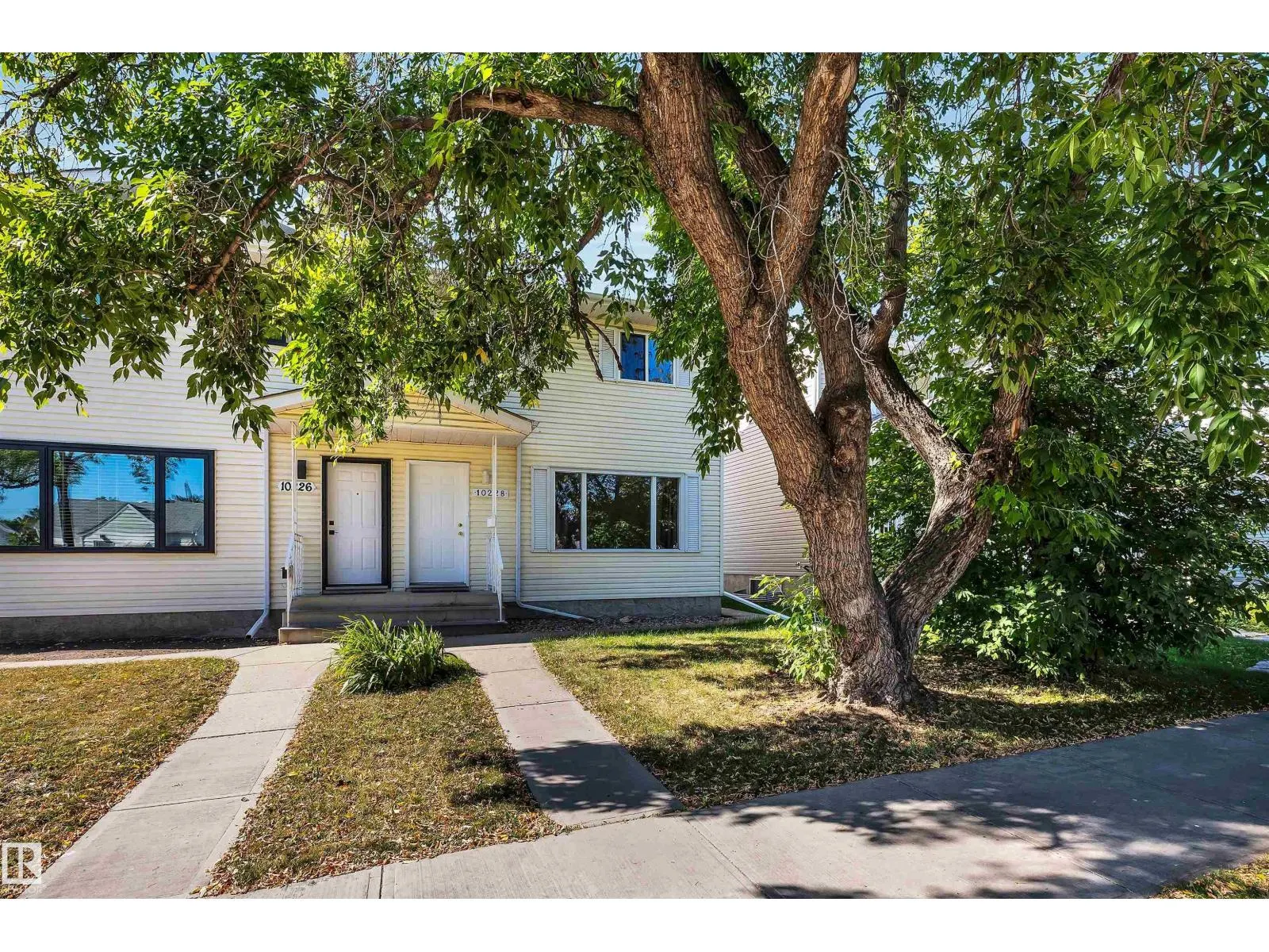 10228 152 ST NW
