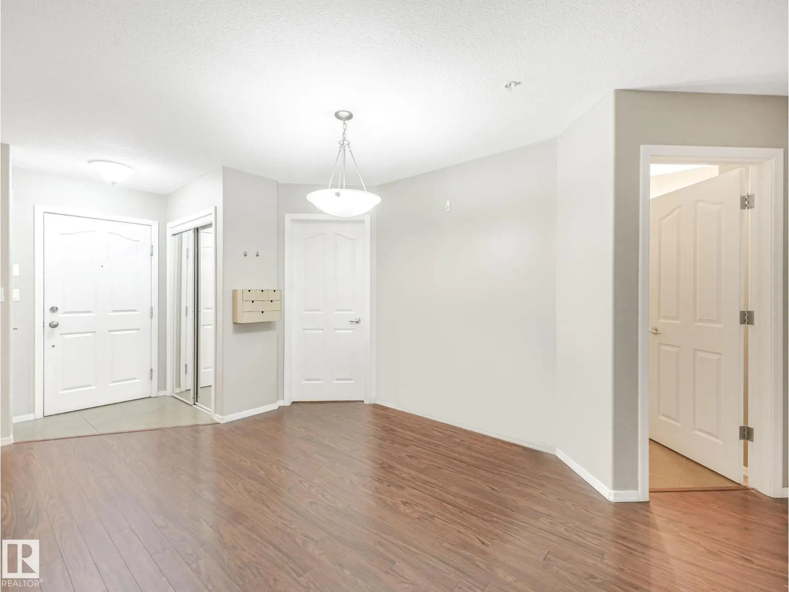 #103 1320 RUTHERFORD RD SW