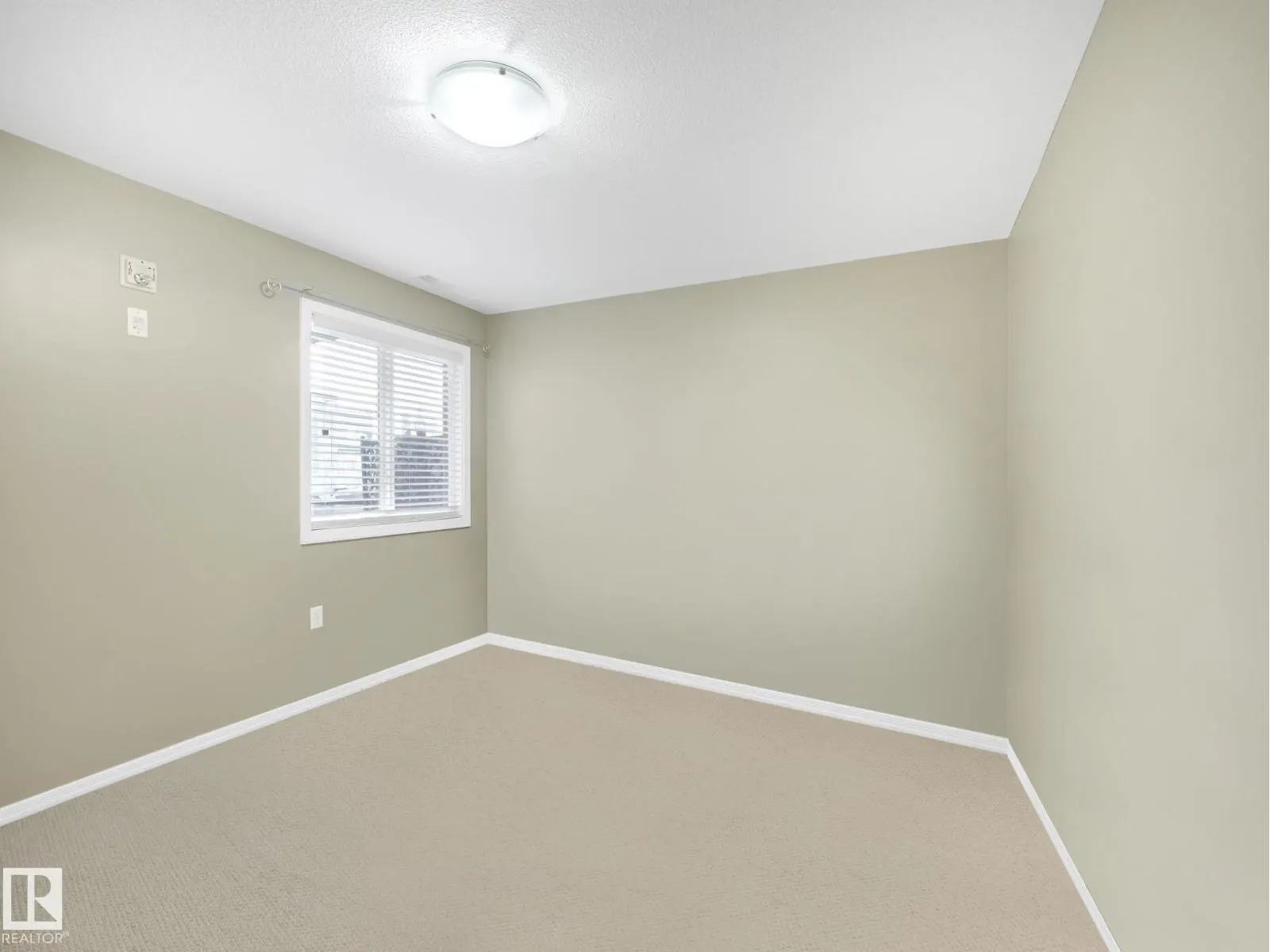 #103 1320 RUTHERFORD RD SW